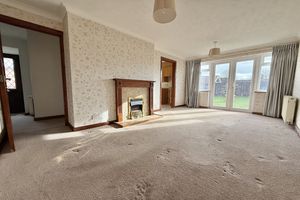 Living Room- click for photo gallery